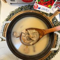 可能是粥、火鍋和文字的圖像
