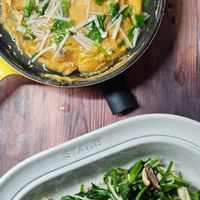 可能是麵、豆腐、拉麵和文字的圖像