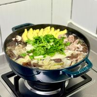 可能是香菇和火鍋的圖像