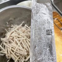 可能是刀和食物的圖像