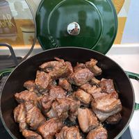 可能是燉小牛膝的圖像