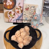 可能是港式點心、豆腐和文字的圖像