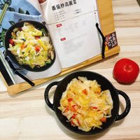 可能是豆腐、炒麵和文字的圖像