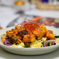 可能是壽司、豆腐和魚卵的圖像