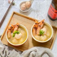 可能是粥、豆腐、拉麵和文字的圖像