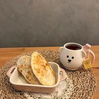 可能是肉餡餅和文字的圖像