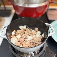 可能是火鍋、豆腐和文字的圖像