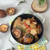 可能是豆腐、粥、香菇和文字的圖像