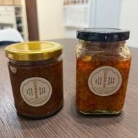 可能是鯷魚和文字的圖像
