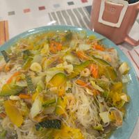可能是炒麵、拉麵和麵的圖像