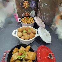 可能是豆腐、火鍋、港式點心和文字的圖像