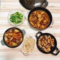 可能是豆腐、麵、火鍋和文字的圖像