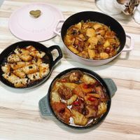 可能是豆腐和顯示的文字是「 STAUD ๑ว 」的圖像