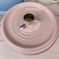 可能是‎顯示的文字是「 ‎COCOTTE העוה.‎ 」‎的圖像