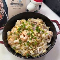 可能是西班牙大鍋飯和炒飯的圖像