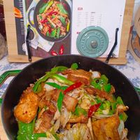 可能是快炒、豆腐和文字的圖像