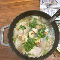 可能是麵、拉麵、火鍋和粥的圖像
