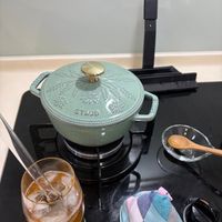 可能是火鍋和泡茶器的圖像