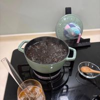 可能是火鍋和泡茶器的圖像