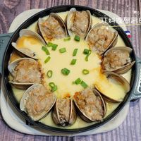 可能是顯示的文字是「 DO: T料理學習日記 STAUB 」的圖像