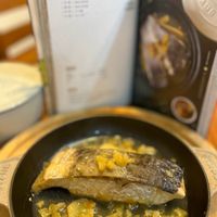 可能是豆腐、鯷魚和文字的圖像