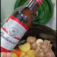 可能是啤酒和文字的圖像
