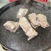 可能是燉小牛膝的圖像