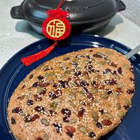 可能是蛋糕和顯示的文字是「藤」的圖像