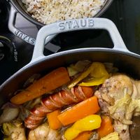 可能是燉小牛膝和西班牙大鍋飯的圖像