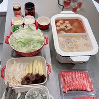 可能是起司火鍋和火鍋的圖像