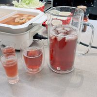 可能是飲料和泡茶器的圖像