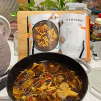 可能是火鍋、豆腐和文字的圖像