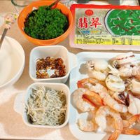 可能是麵和文字的圖像