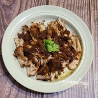 可能是顯示的文字是「 STAUB JT料理學善日記2 」的圖像