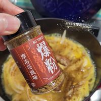 可能是拉麵、炒麵、火鍋和文字的圖像