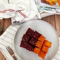 可能是豆腐、蛋糕和文字的圖像