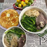 可能是拉麵、麵、肉排和顯示的文字是「 FCN Racbard ence C señous Pae Allan TP there, norg ubtle and duses points v firefin by Norn other-in addur you 101 e Dng druub syste Byslem 1s con parond mau esuassuue penB p 」的圖像