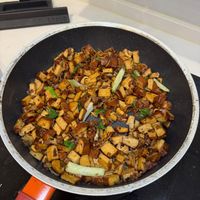可能是香菇和豆腐的圖像