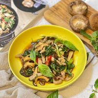 可能是豆腐、義大利麵和香菇的圖像