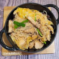 可能是豆腐、麵和文字的圖像