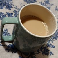 可能是咖啡杯和咖啡的圖像