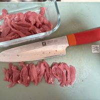 可能是食物和刀的圖像