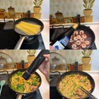 可能是炒麵、西班牙大鍋飯、炒飯、義大利麵、蝦和文字的圖像