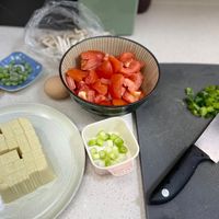 可能是豆腐、水波蛋和文字的圖像
