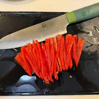 可能是刀和食物的圖像