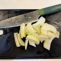可能是刀和食物的圖像