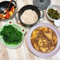 可能是豆腐和炒飯的圖像