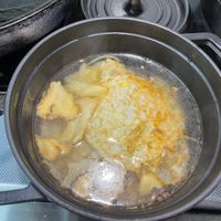 可能是半圓形餡餅的圖像