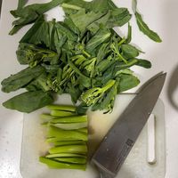 可能是莙薘菜和綠葉甘藍的圖像