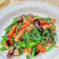 可能是豆腐和香菇的圖像